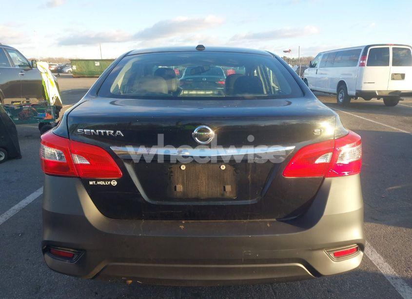 Photo 16 of 2016 Nissan Sentra SL (VIN 3N1AB7AP9GY262122)