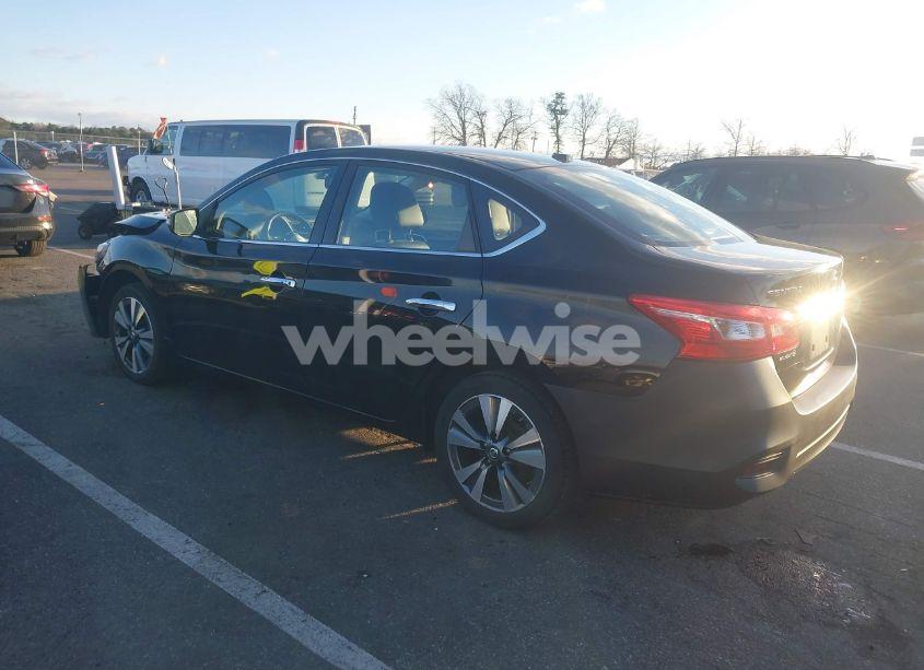 Photo 3 of 2016 Nissan Sentra SL (VIN 3N1AB7AP9GY262122)