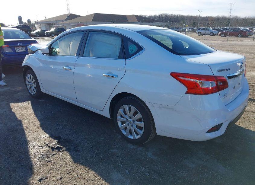 Photo 3 of 2016 Nissan Sentra N/A (VIN 3N1AB7AP9GY263142)