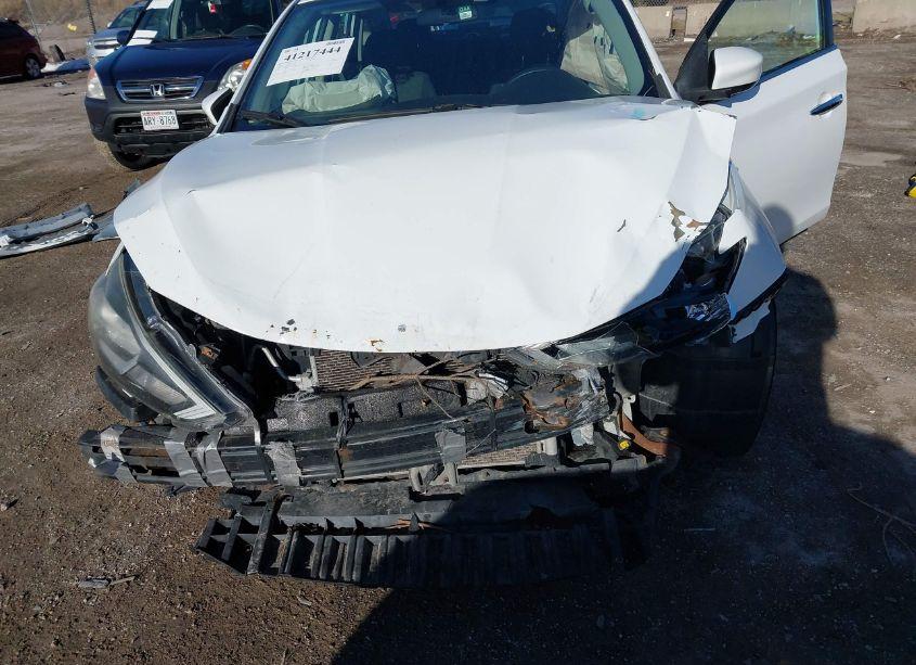 Photo 6 of 2016 Nissan Sentra N/A (VIN 3N1AB7AP9GY263142)