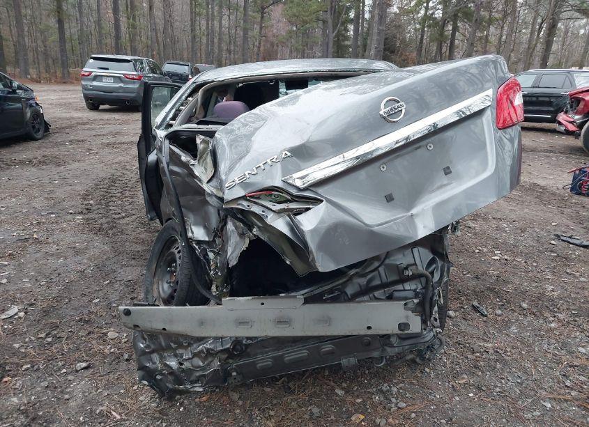 Photo 16 of 2016 Nissan Sentra S (VIN 3N1AB7AP9GY290227)