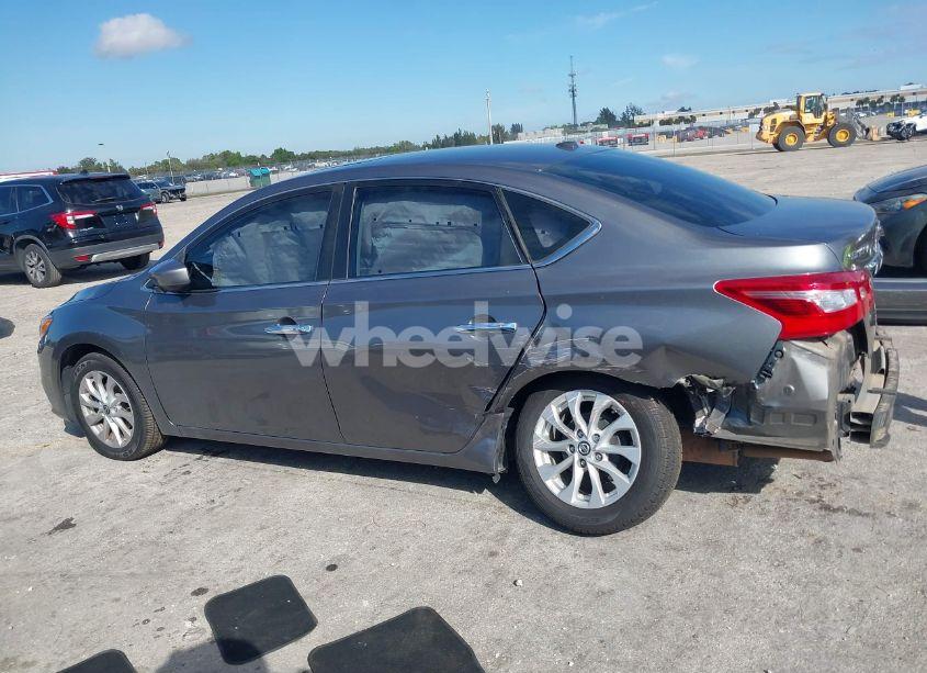 Photo 14 of 2016 Nissan Sentra SV (VIN 3N1AB7AP9GY291913)