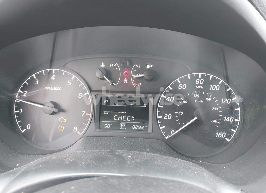 Photo 7 of 2016 Nissan Sentra S (VIN 3N1AB7AP9GY292365)