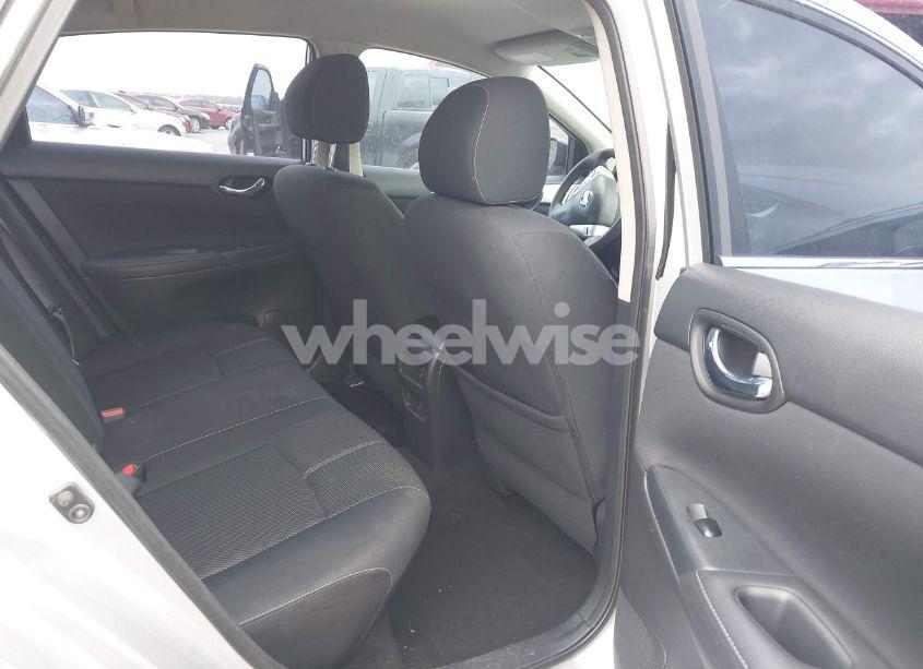 Photo 8 of 2016 Nissan Sentra S (VIN 3N1AB7AP9GY292365)