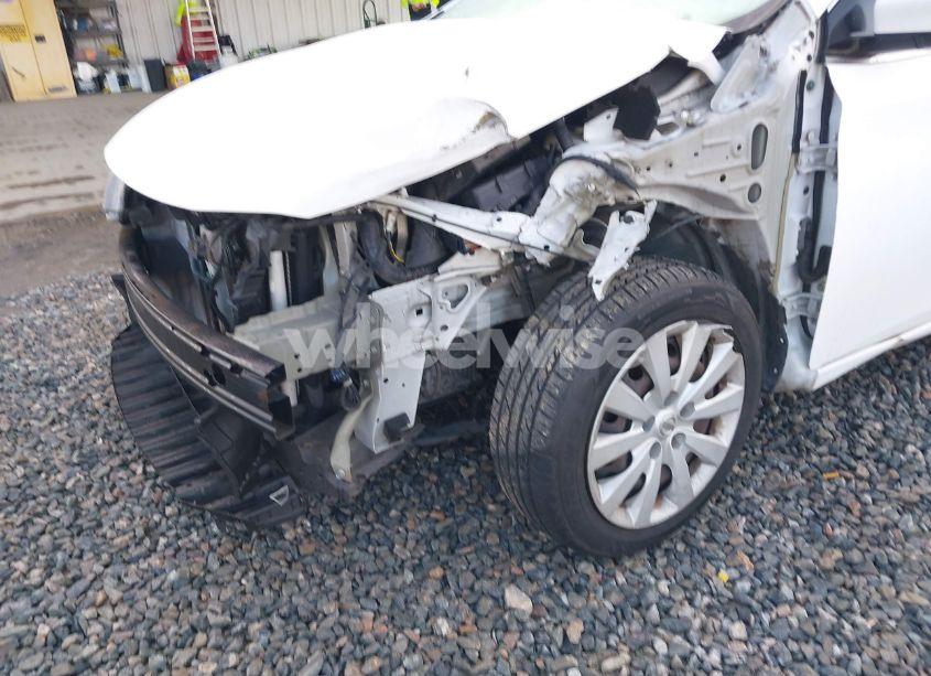 Photo 6 of 2016 Nissan Sentra S (VIN 3N1AB7AP9GY320469)