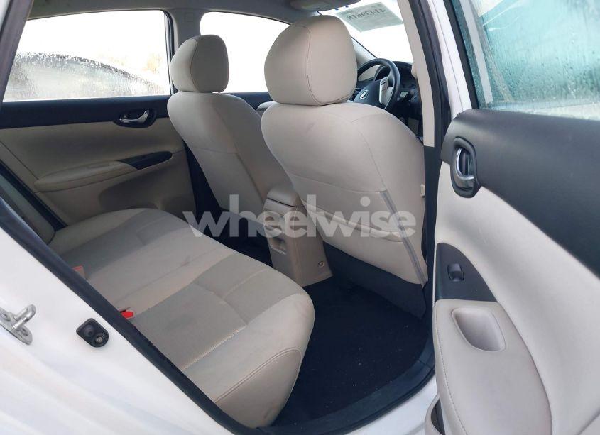 Photo 8 of 2016 Nissan Sentra S (VIN 3N1AB7AP9GY320469)