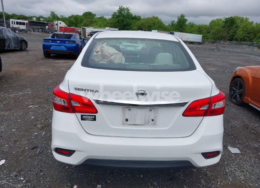 Photo 16 of 2016 Nissan Sentra S (VIN 3N1AB7AP9GY323131)