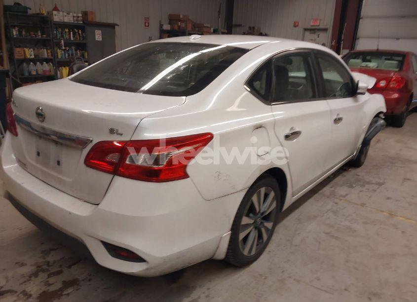 Photo 4 of 2016 Nissan Sentra SL (VIN 3N1AB7AP9GY331777)