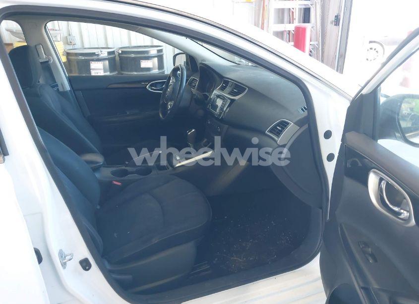 Photo 5 of 2017 Nissan Sentra SV (VIN 3N1AB7AP9HL643239)