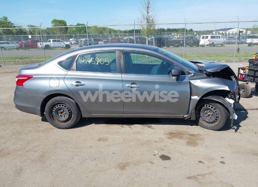 Photo 14 of 2017 Nissan Sentra SV (VIN 3N1AB7AP9HL648456)