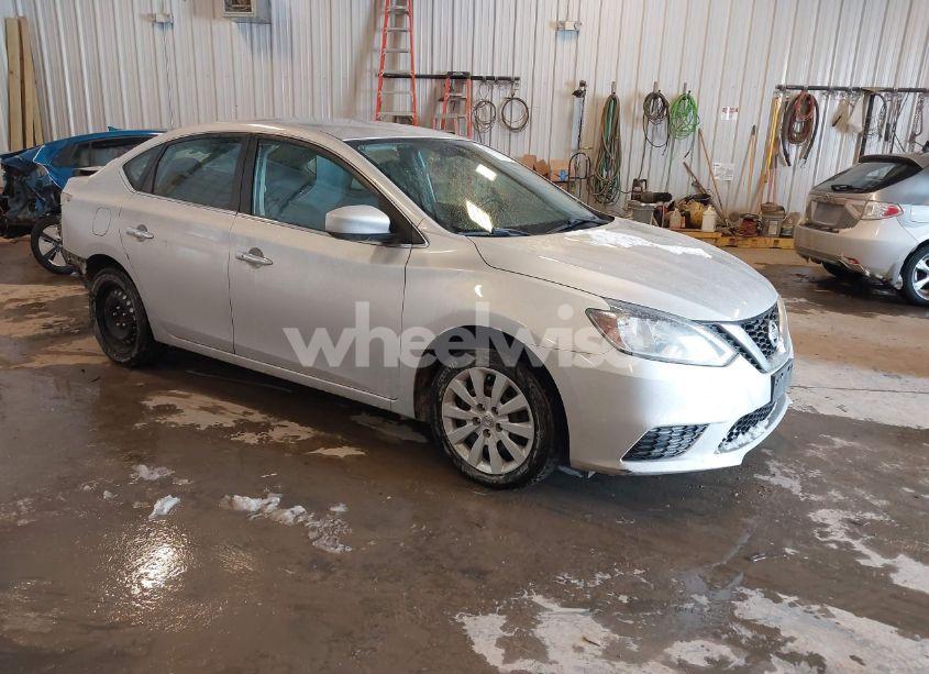 2017 Nissan Sentra SV (VIN 3N1AB7AP9HL675107) main photo