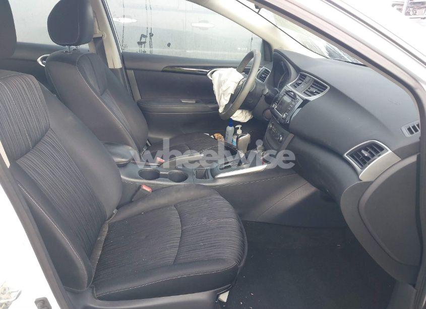 Photo 5 of 2017 Nissan Sentra SV (VIN 3N1AB7AP9HL711183)