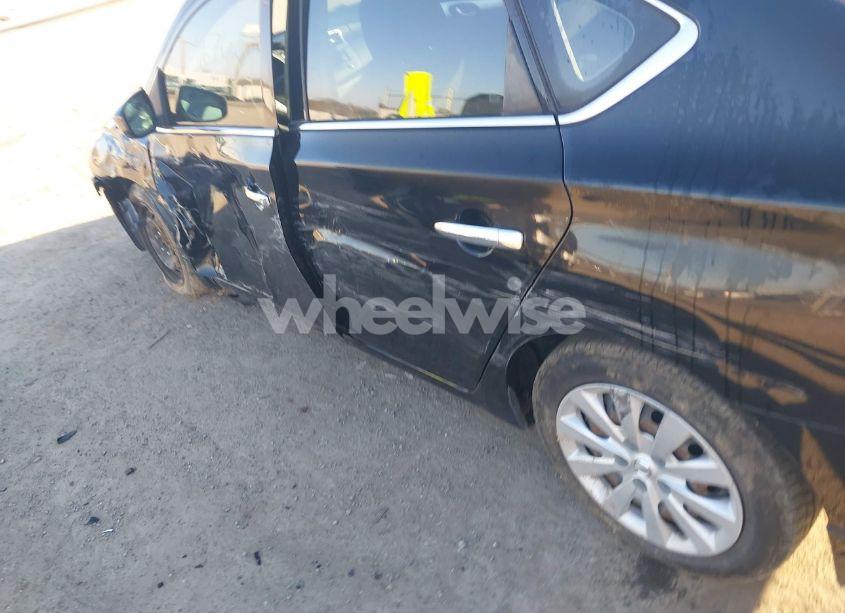 Photo 6 of 2017 Nissan Sentra S (VIN 3N1AB7AP9HY208305)