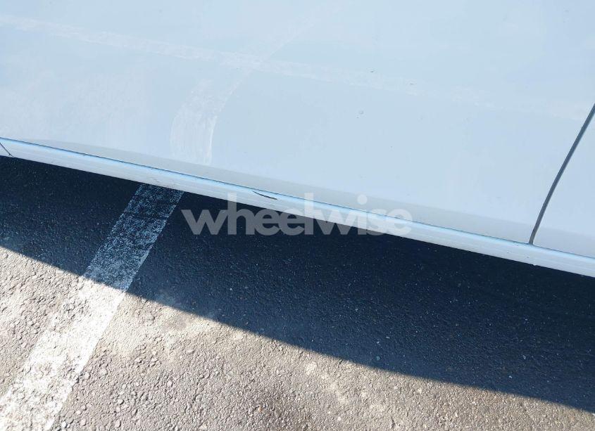 Photo 6 of 2017 Nissan Sentra SV (VIN 3N1AB7AP9HY215769)