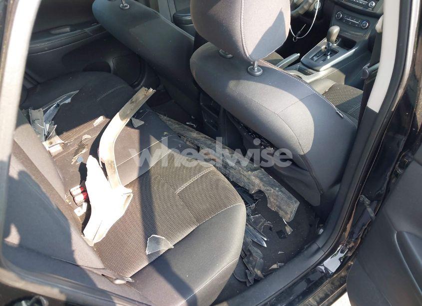 Photo 8 of 2017 Nissan Sentra S (VIN 3N1AB7AP9HY227307)