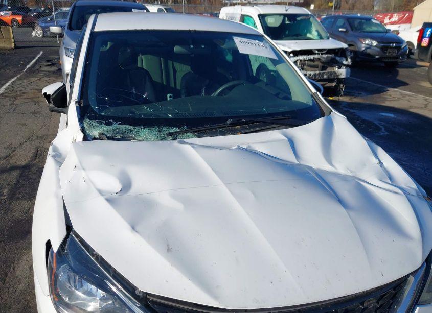 Photo 6 of 2017 Nissan Sentra SV (VIN 3N1AB7AP9HY229932)