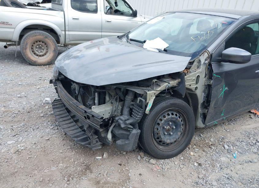 Photo 6 of 2017 Nissan Sentra SV (VIN 3N1AB7AP9HY237111)