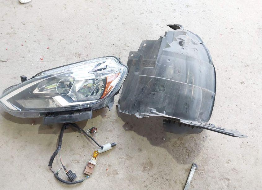 Photo 12 of 2017 Nissan Sentra SV (VIN 3N1AB7AP9HY250389)