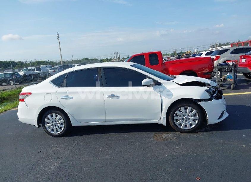 Photo 13 of 2017 Nissan Sentra SV (VIN 3N1AB7AP9HY251753)