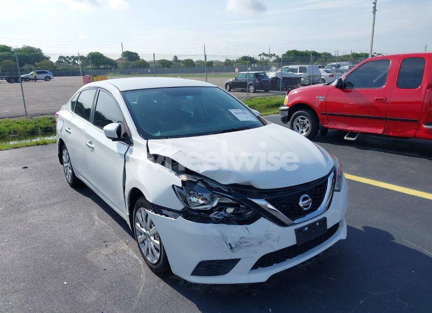 Photo 6 of 2017 Nissan Sentra SV (VIN 3N1AB7AP9HY251753)