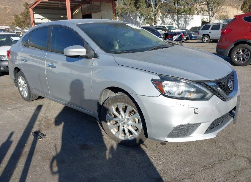 2017 Nissan Sentra S (VIN 3N1AB7AP9HY251929) main photo