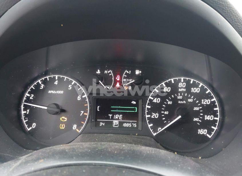 Photo 7 of 2017 Nissan Sentra S (VIN 3N1AB7AP9HY252742)