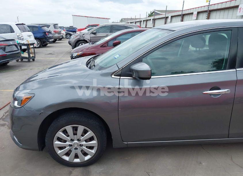 Photo 17 of 2017 Nissan Sentra S (VIN 3N1AB7AP9HY263515)