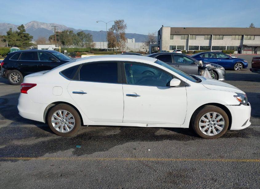Photo 13 of 2017 Nissan Sentra SV (VIN 3N1AB7AP9HY265023)