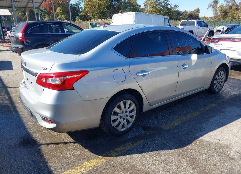 Photo 4 of 2017 Nissan Sentra SV (VIN 3N1AB7AP9HY268617)