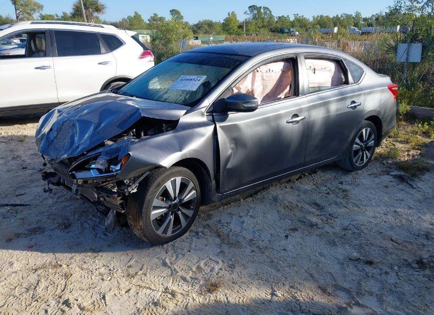 Photo 2 of 2017 Nissan Sentra SL (VIN 3N1AB7AP9HY271341)