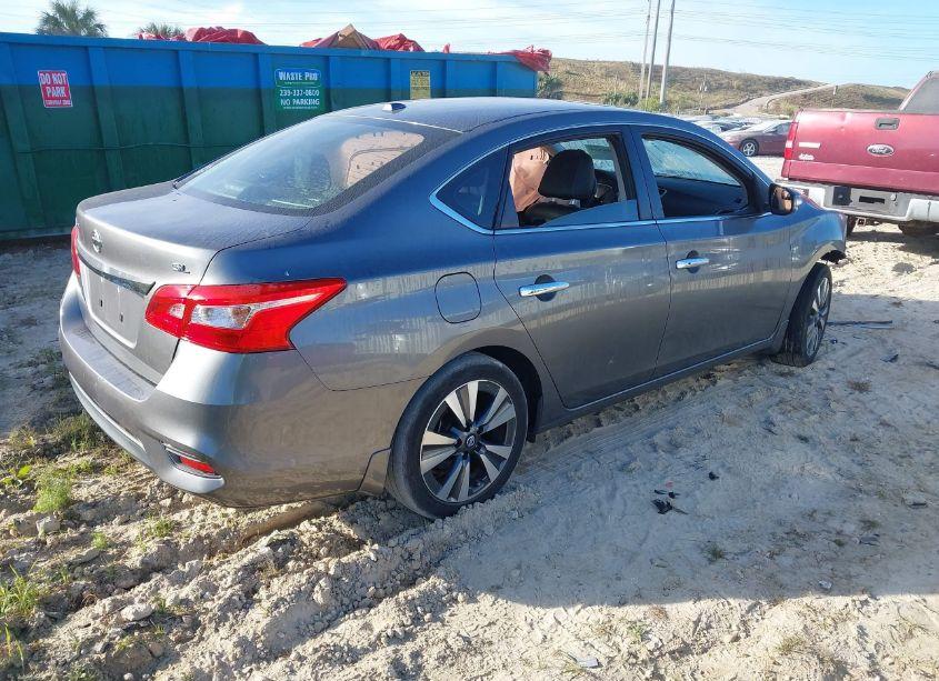 Photo 4 of 2017 Nissan Sentra SL (VIN 3N1AB7AP9HY271341)