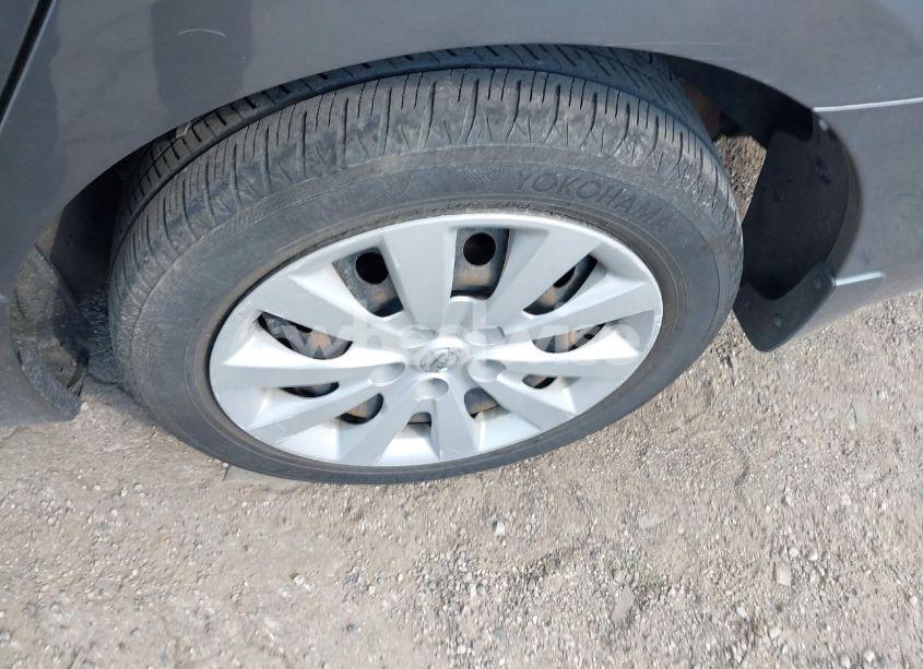 Photo 12 of 2017 Nissan Sentra S (VIN 3N1AB7AP9HY278483)