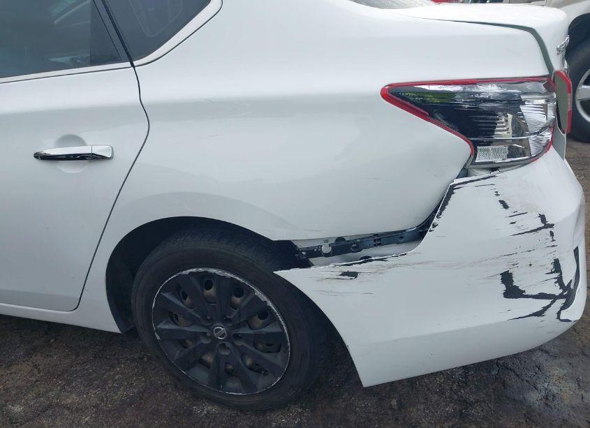 Photo 6 of 2017 Nissan Sentra S (VIN 3N1AB7AP9HY292075)