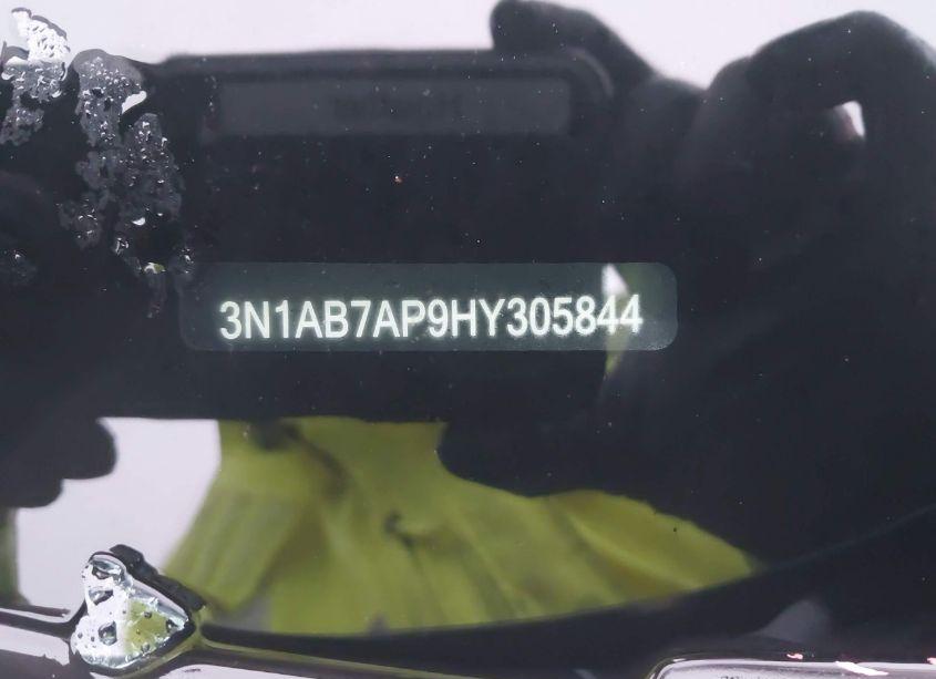 Photo 9 of 2017 Nissan Sentra SV (VIN 3N1AB7AP9HY305844)