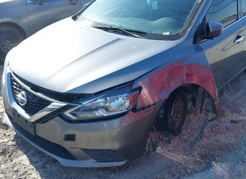 Photo 6 of 2017 Nissan Sentra SV (VIN 3N1AB7AP9HY310249)