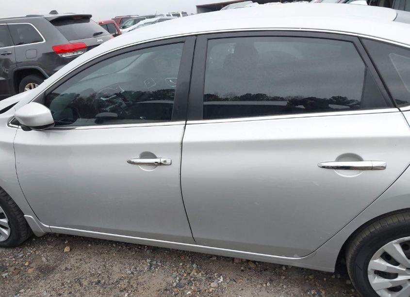 Photo 13 of 2017 Nissan Sentra SV (VIN 3N1AB7AP9HY319369)