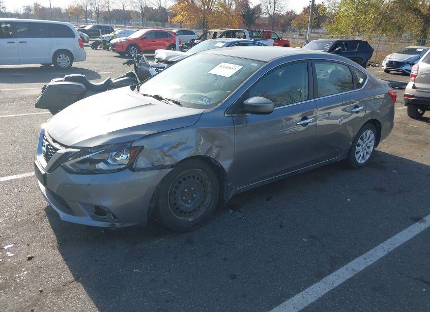 Photo 2 of 2017 Nissan Sentra SV (VIN 3N1AB7AP9HY321560)