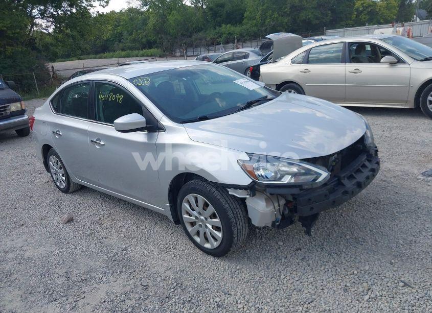 2017 Nissan Sentra S (VIN 3N1AB7AP9HY334390) main photo