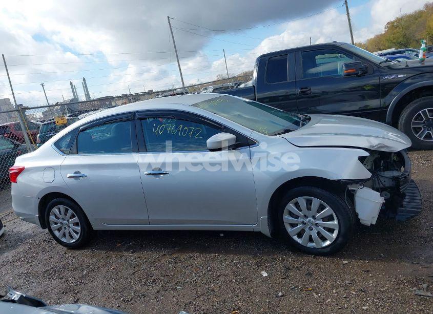 Photo 14 of 2017 Nissan Sentra SV (VIN 3N1AB7AP9HY341680)