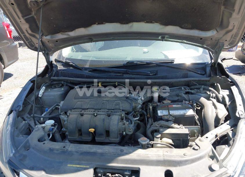 Photo 10 of 2017 Nissan Sentra SV (VIN 3N1AB7AP9HY360214)