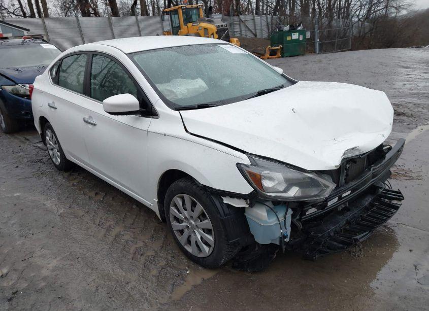 2017 Nissan Sentra S (VIN 3N1AB7AP9HY385601) main photo