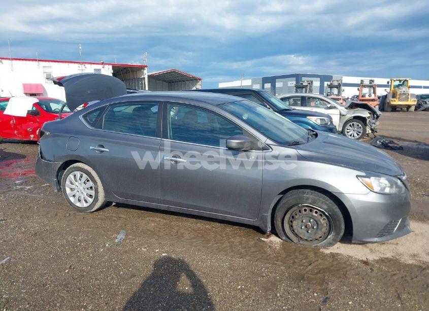 Photo 13 of 2017 Nissan Sentra S (VIN 3N1AB7AP9HY395397)