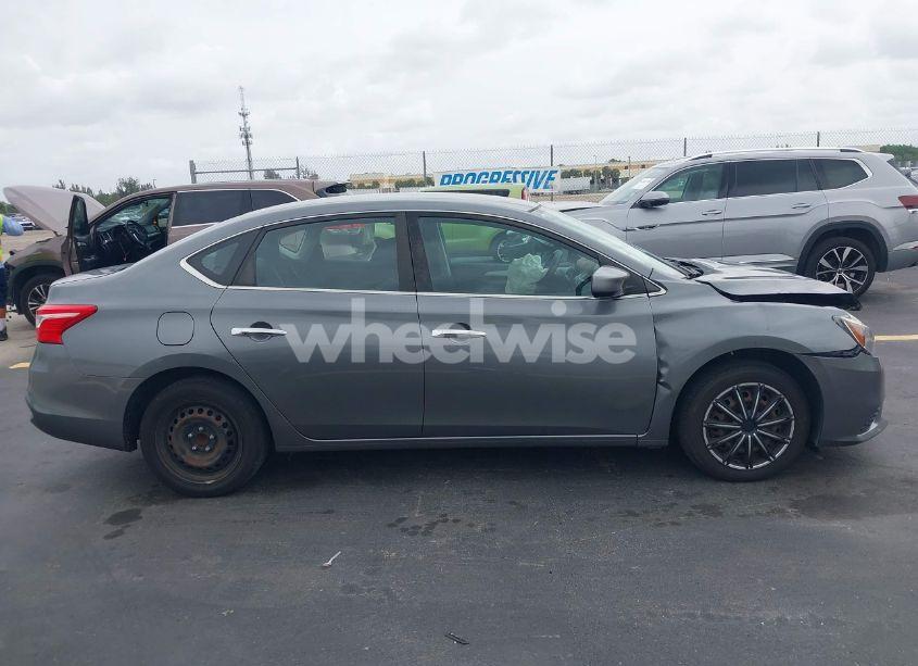 Photo 14 of 2017 Nissan Sentra S (VIN 3N1AB7AP9HY406396)