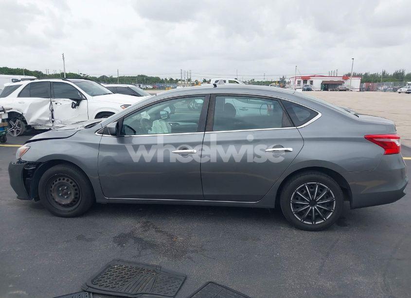 Photo 15 of 2017 Nissan Sentra S (VIN 3N1AB7AP9HY406396)