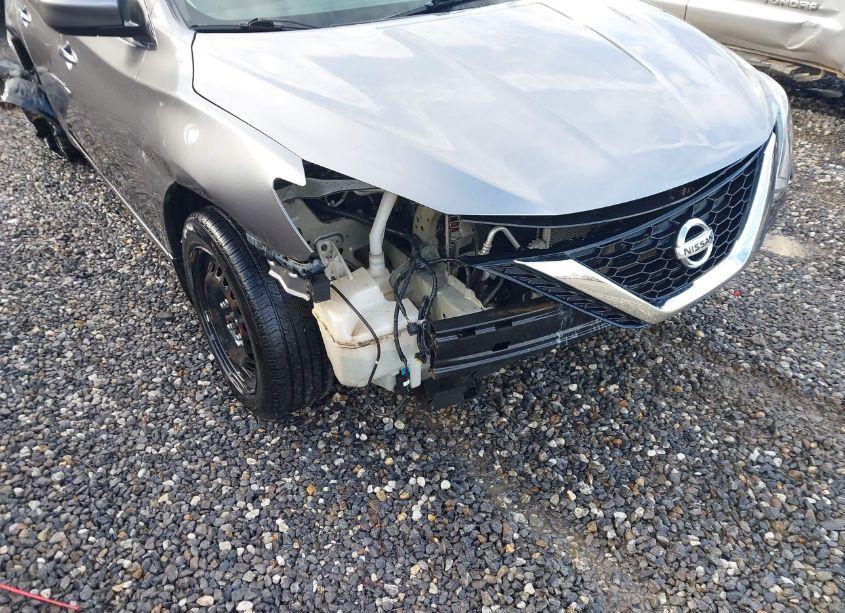 Photo 6 of 2017 Nissan Sentra S (VIN 3N1AB7AP9HY409864)