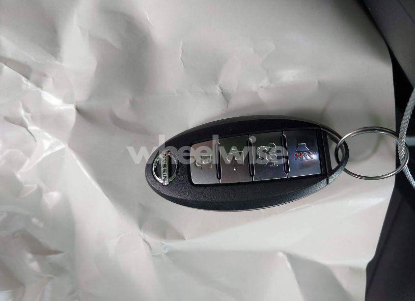 Photo 11 of 2018 Nissan Sentra SV (VIN 3N1AB7AP9JL620209)