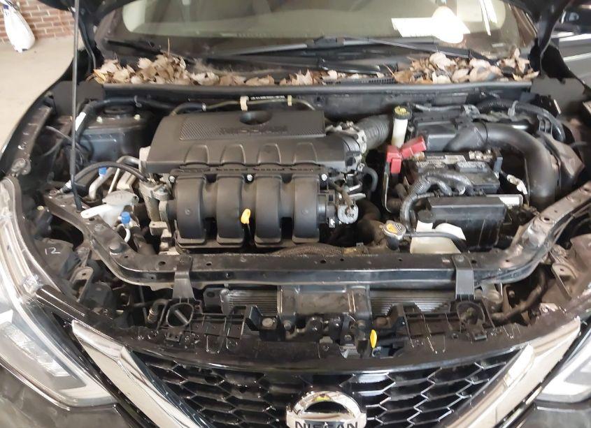 Photo 10 of 2018 Nissan Sentra SV (VIN 3N1AB7AP9JL635373)