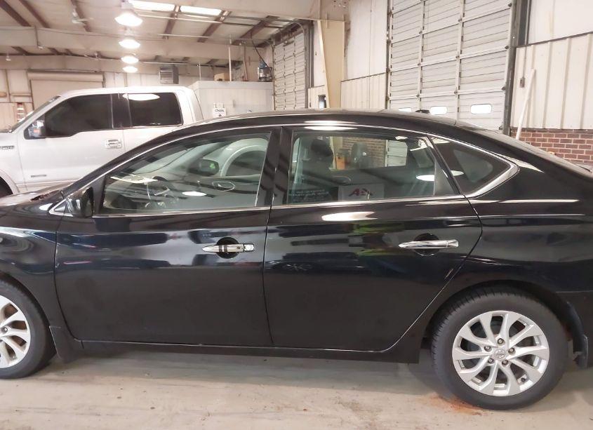 Photo 14 of 2018 Nissan Sentra SV (VIN 3N1AB7AP9JL635373)