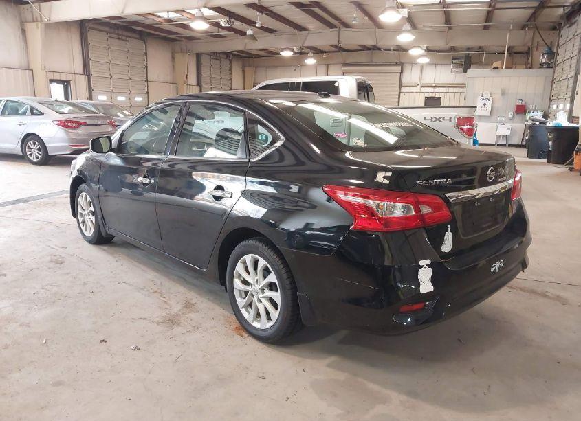 Photo 3 of 2018 Nissan Sentra SV (VIN 3N1AB7AP9JL635373)