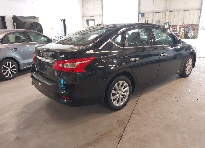 Photo 4 of 2018 Nissan Sentra SV (VIN 3N1AB7AP9JL635373)